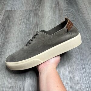 Frye‎ Men's Sz 11.5 Beacon Low Lace Gray Suede Shoes Sneakers 80105 Causal